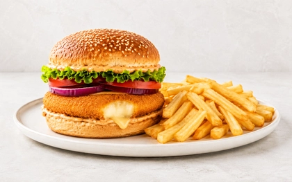 Smažený sýr burger + hranolky