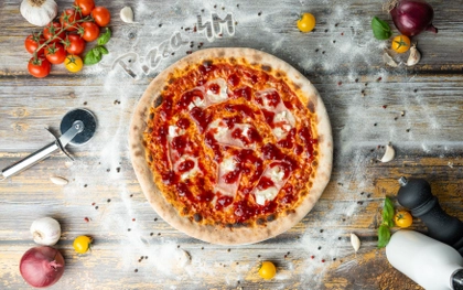 12. Brusinková s hermelínem 32cm