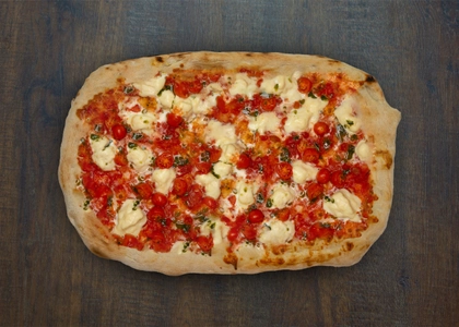 6. Caprese Pinsa