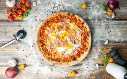 19. Slanina s vejcem 32cm