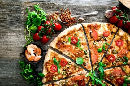 MAXI PIZZA