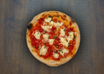6. Caprese 33cm