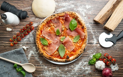 14. PROSCIUTTO CRUDO 32 cm