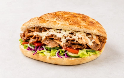 Döner Kebab se sýrem