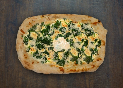 26. Spinaci e uovo Pinsa